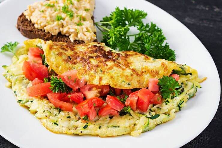 Ricetta omelette zucchine e pomodori