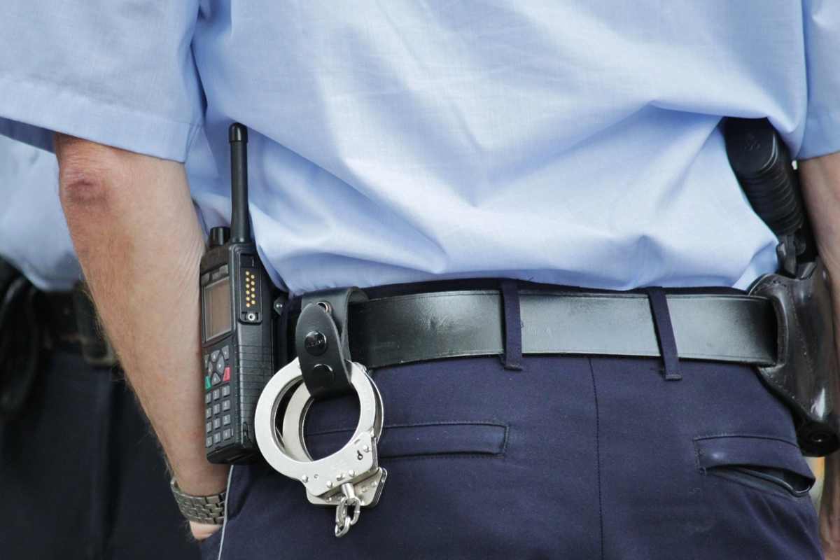 Abusavano dei figli come “forma di disciplina”: arrestati due genitori