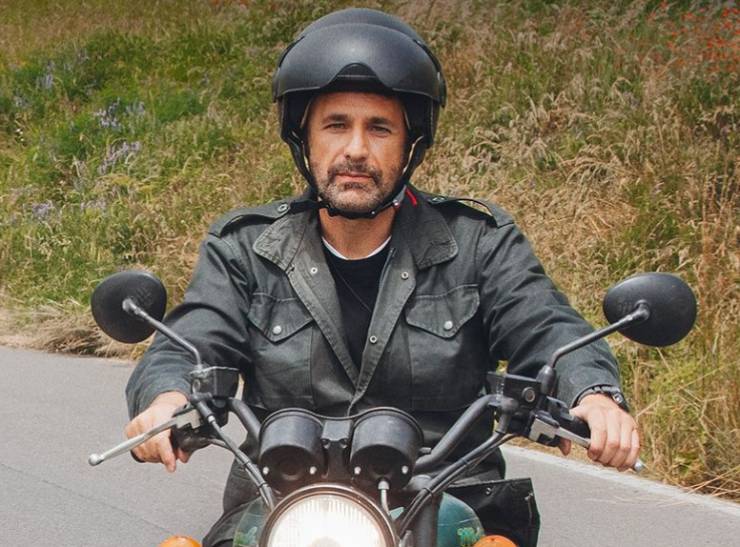 Raoul Bova in Don Matteo