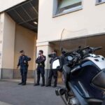 Carabinieri davanti al pronto soccorso