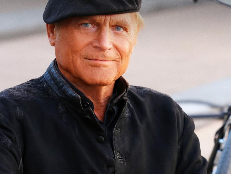 Terence Hill in Don Matteo