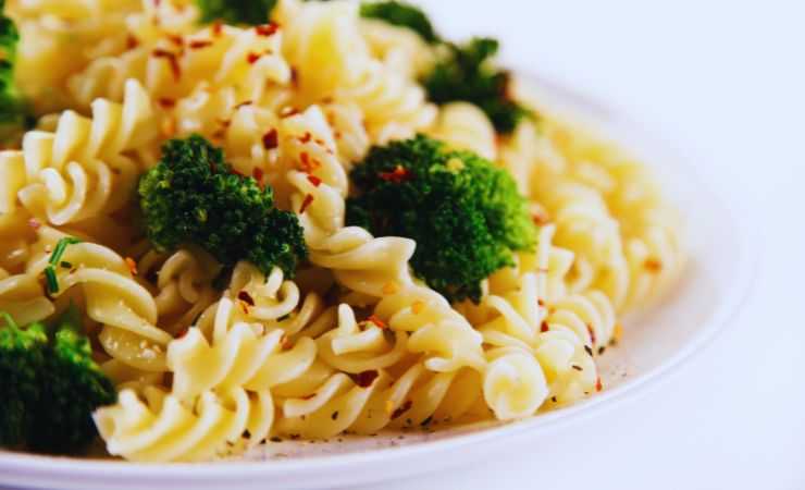 fusilli broccoli e peperoncino