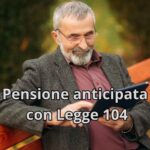 Pensione anticipata con legge 104, signore con tablet in mano