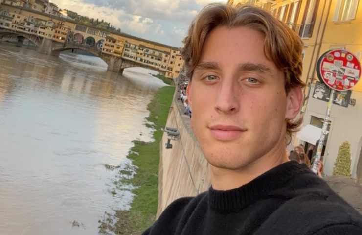 Edoardo Bove in un selfie a Firenze