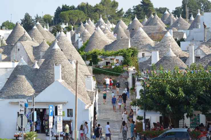 puglia trulli