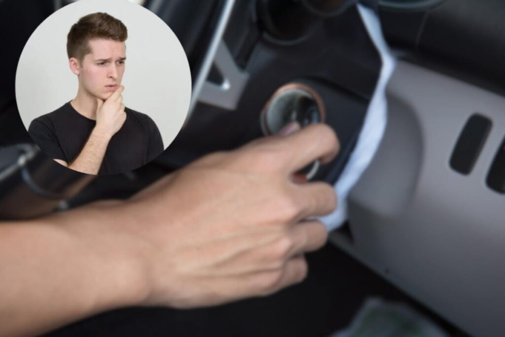 uomo preoccupato auto