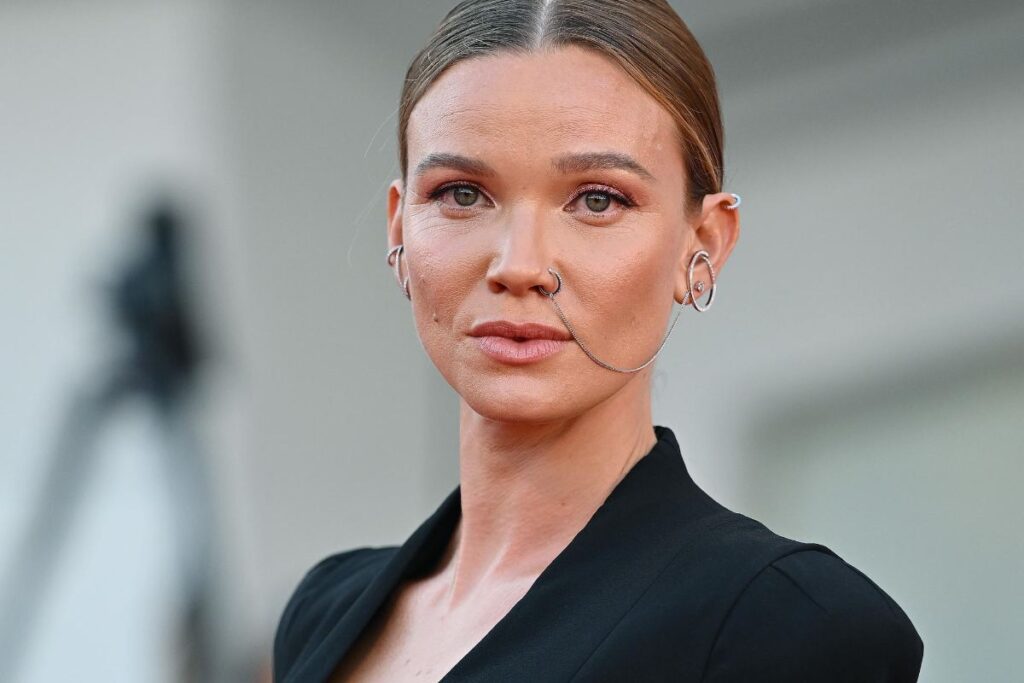 fiametta cicogna in posa