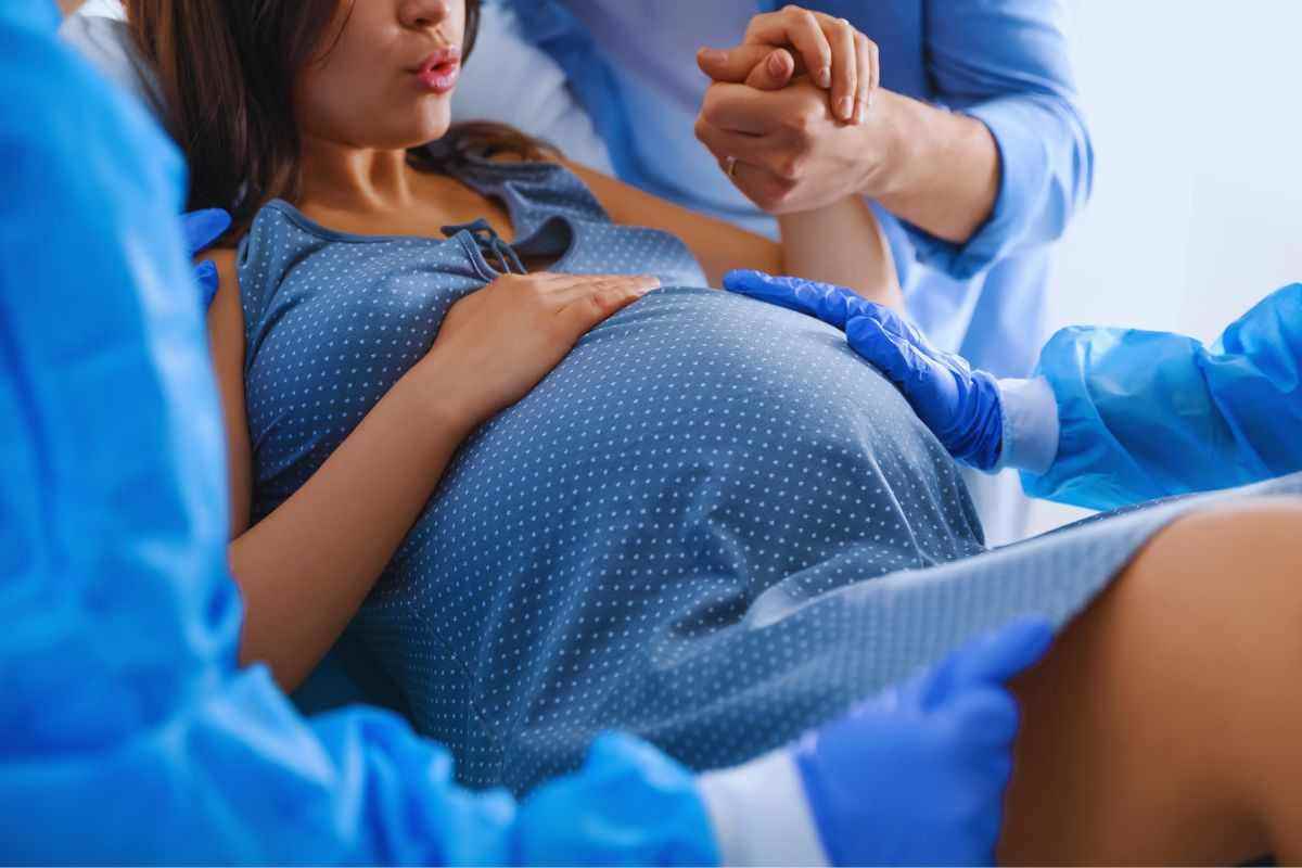 Donna in sala parto