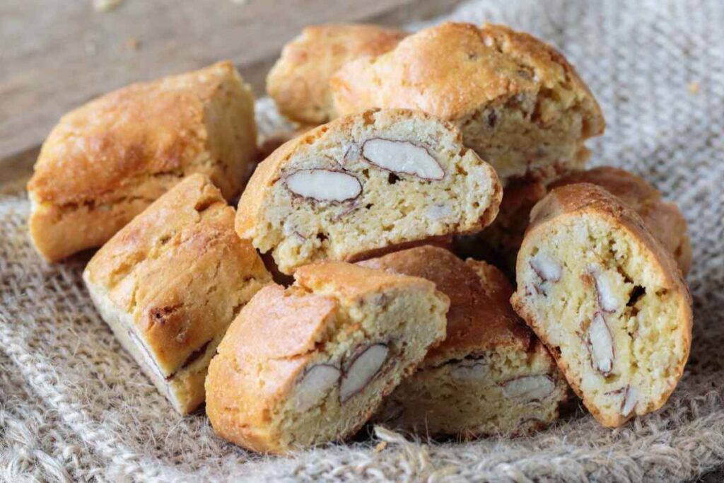Cantucci abruzzesi in un telo