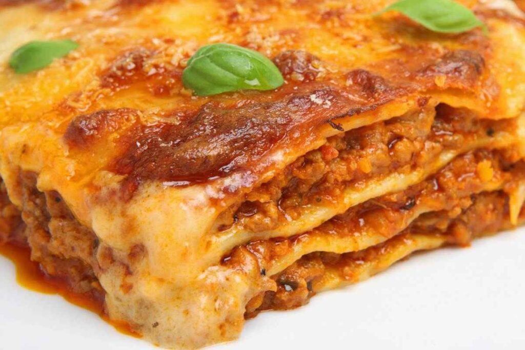 timballo di pasta con sugo