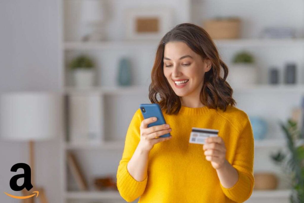 Ragazza sorridente e logo Amazon