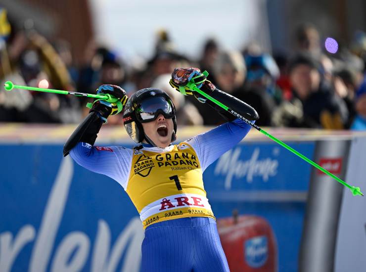 Brignone esulta dopo la vittoria