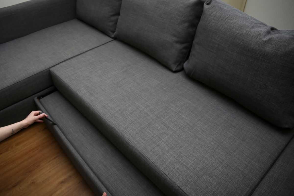 Divano grigio tendenze 2025