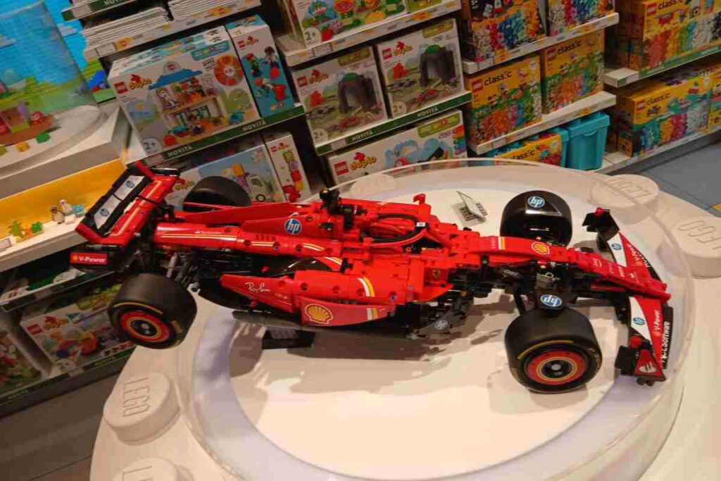 Lego Ferrari SF-24 Foto Credits C. Capaldo per abruzzo.cityrumors.it