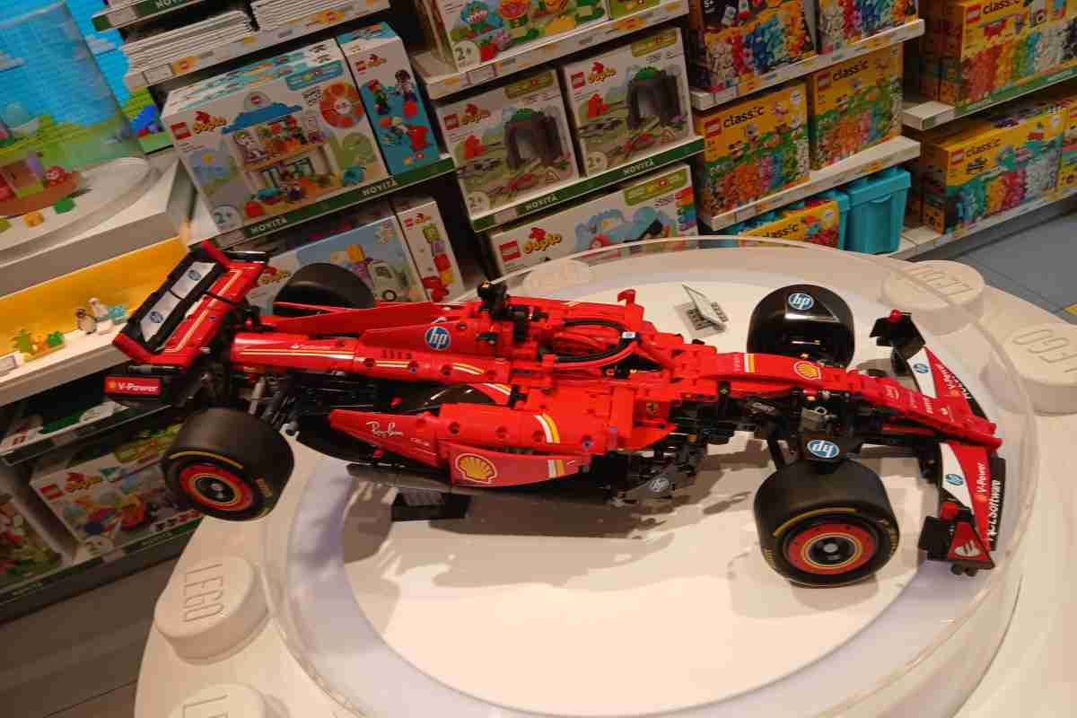 Lego Ferrari SF-24 Foto Credits C. Capaldo per abruzzo.cityrumors.it