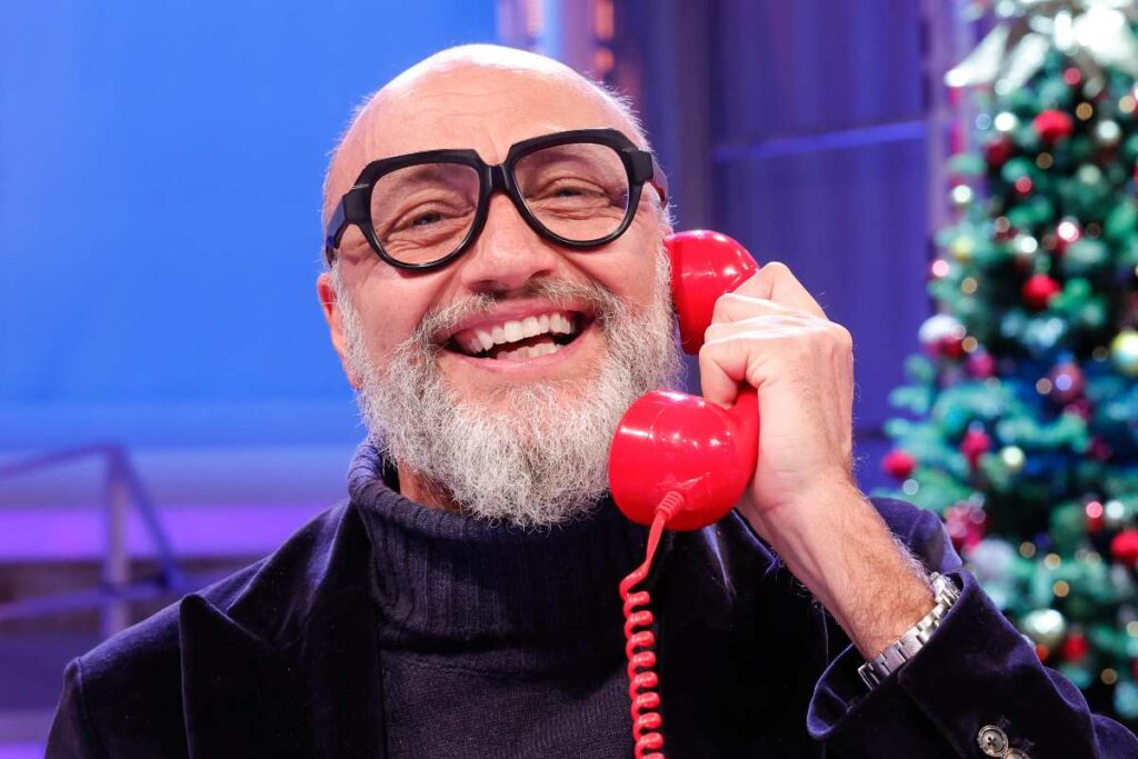 pasquale romano con il telefono rosso di affari tuoi