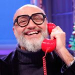 pasquale romano con il telefono rosso di affari tuoi