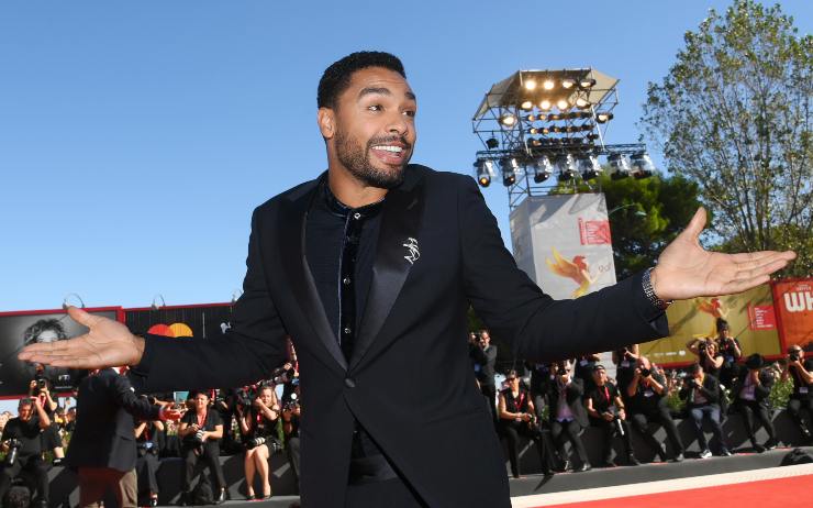 Regé-Jean Page sul red carpet