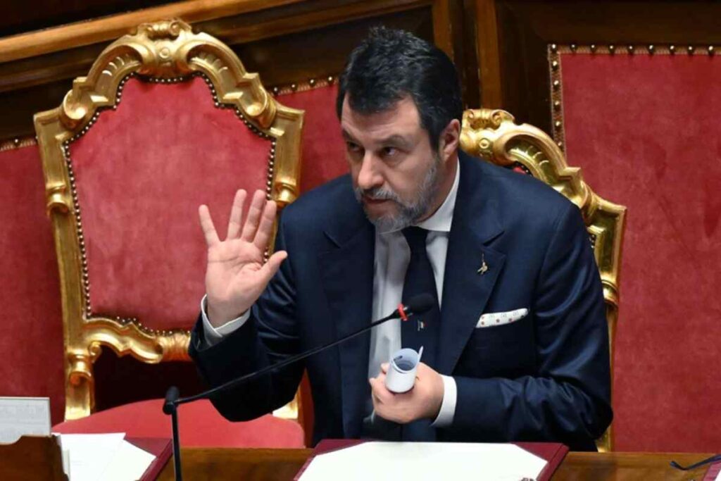 Matteo Salvini durante una seduta
