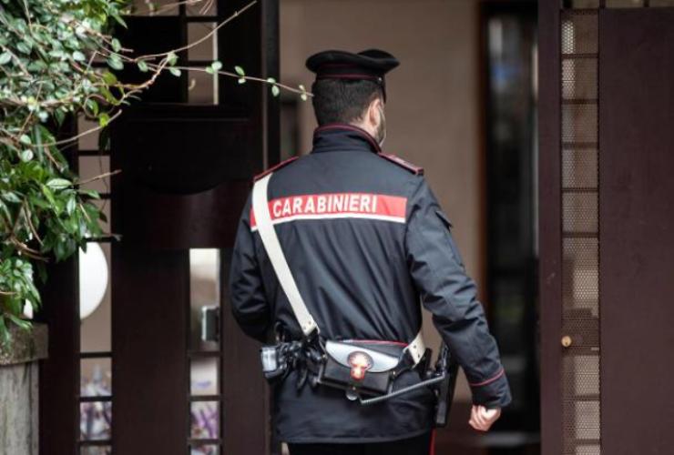 Trovato morto in casa