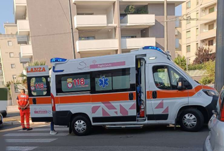 Trasportato all'ospedale