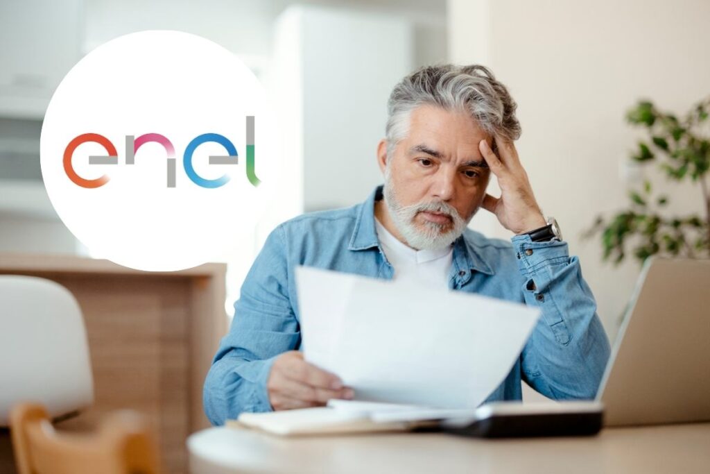 Uomo con foglio in mano e logo Enel