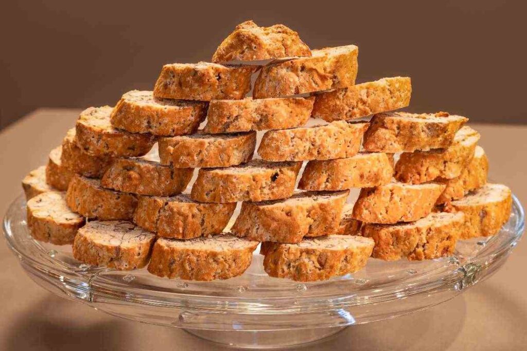 Biscotti disposti a piramide