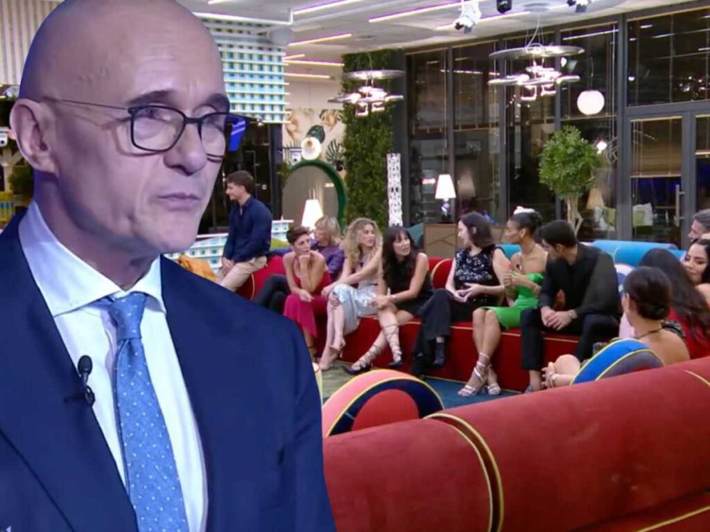 alfonso signorini al gf e concorrenti nel soggiorno