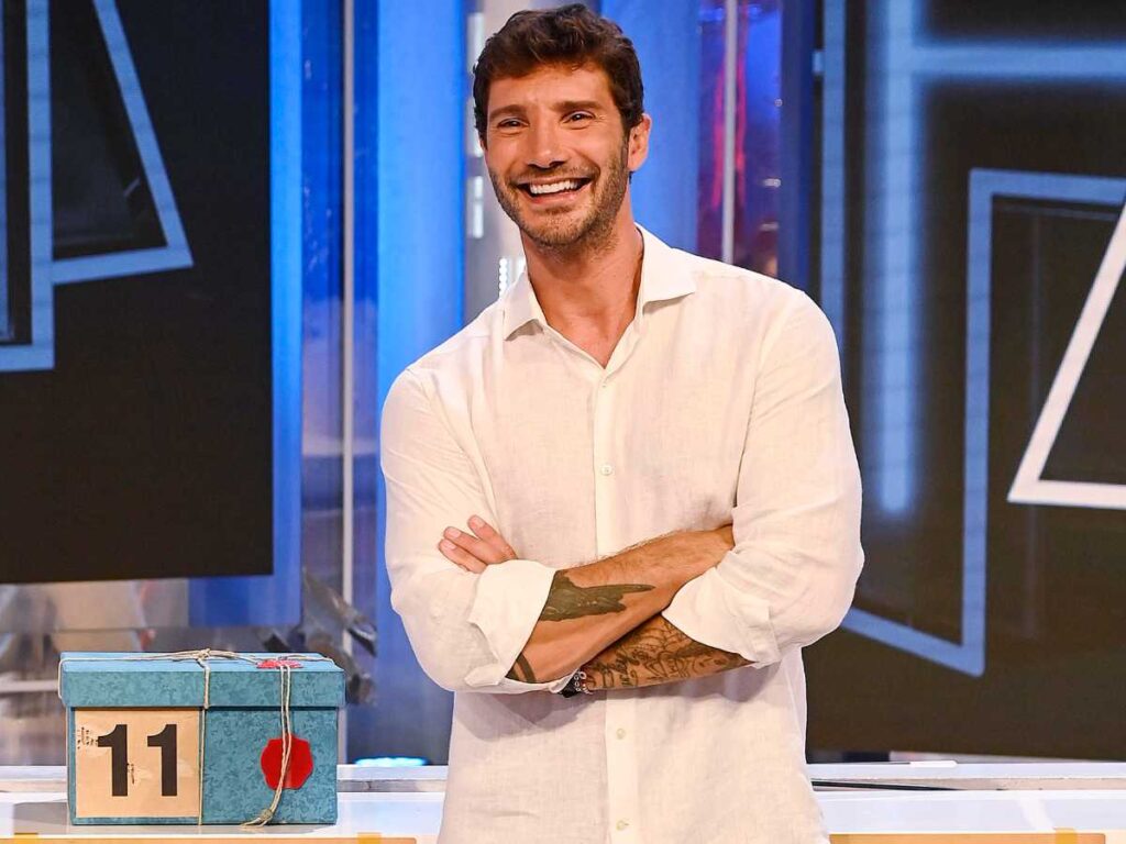 stefano de martino ad affari tuoi