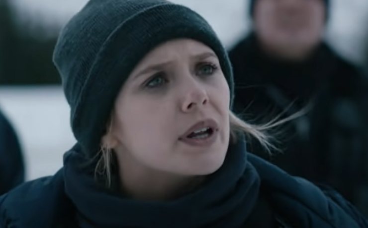 elizabeth olsen in una scena de i segreti di wind river