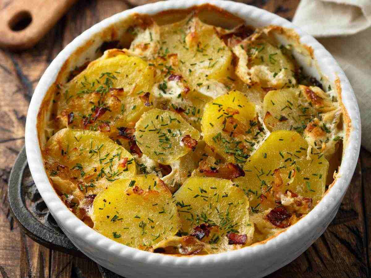 teglia di patate gratinate