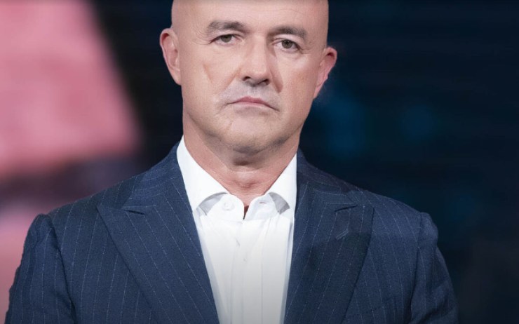 gianluigi nuzzi in primo piano