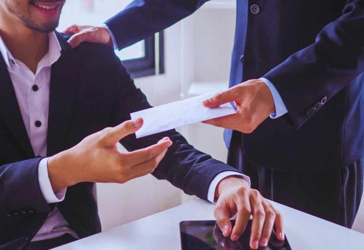 Dipendente riceve un bonus