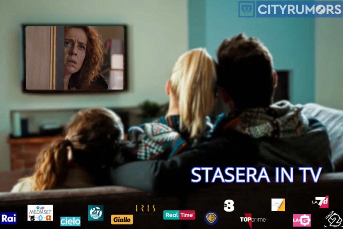 famiglia che guarda una serie in tv