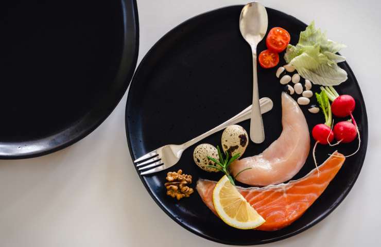 piatto con cibi sani