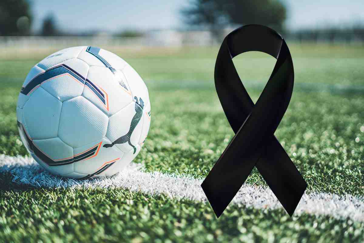 Pallone da calcio con simbolo del lutto