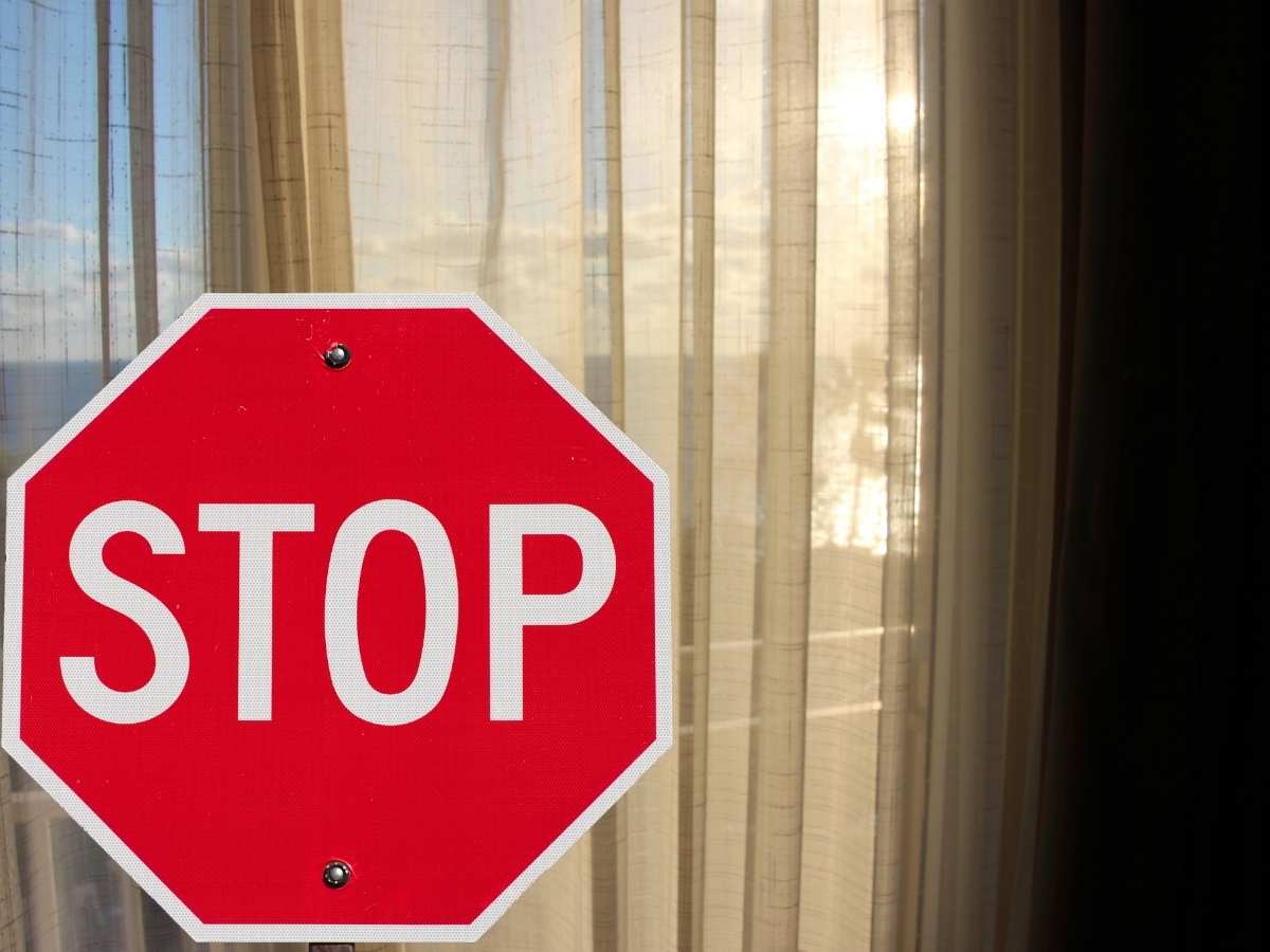 Tenda casa segnale stop