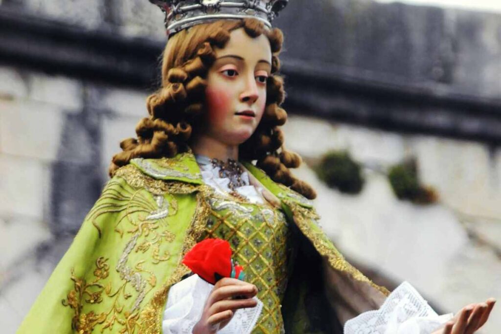 statua della Madonna che scappa a Sulmona
