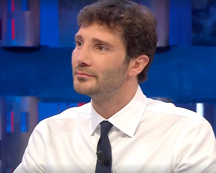 stefano de martino ad affari tuoi