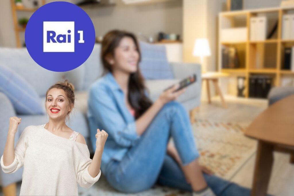 donna che guarda tv e un'altra che esulta con logo rai