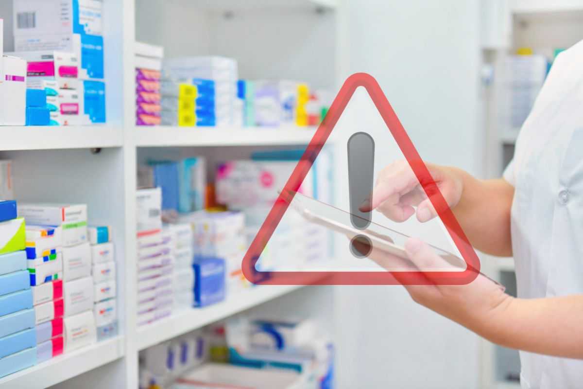 farmacia e segnale di pericolo