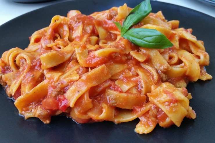 Piatto di pasta cremoso