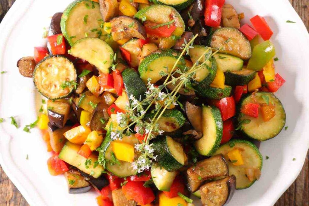 Piatto di verdure cotte