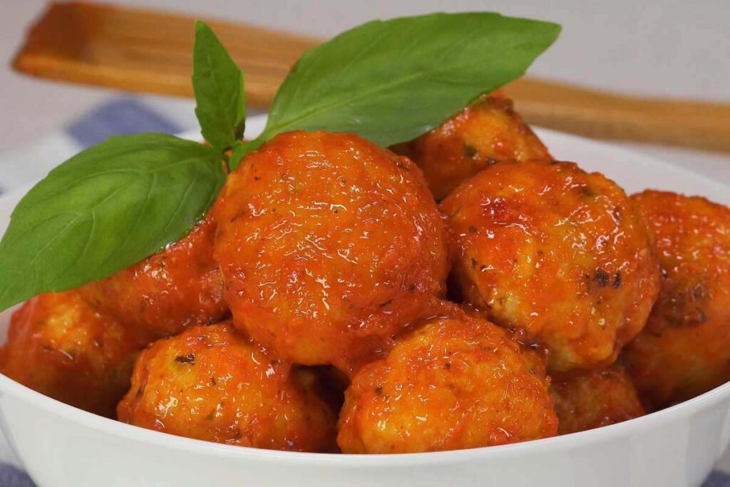 Piatto di polpette al sugo