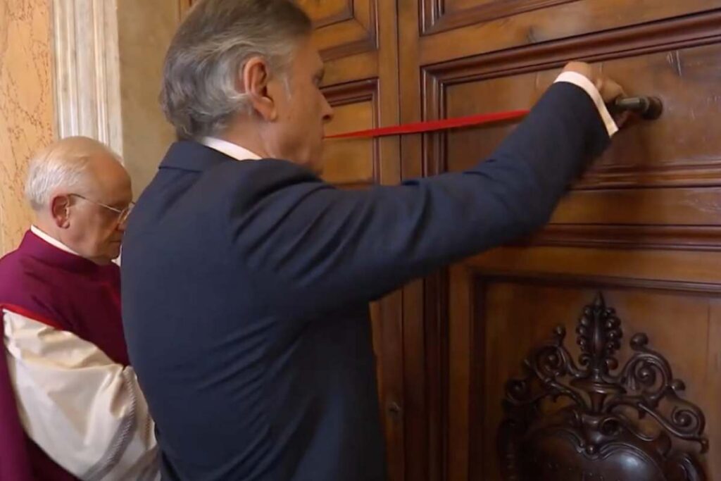 sigilli casa papa francesco