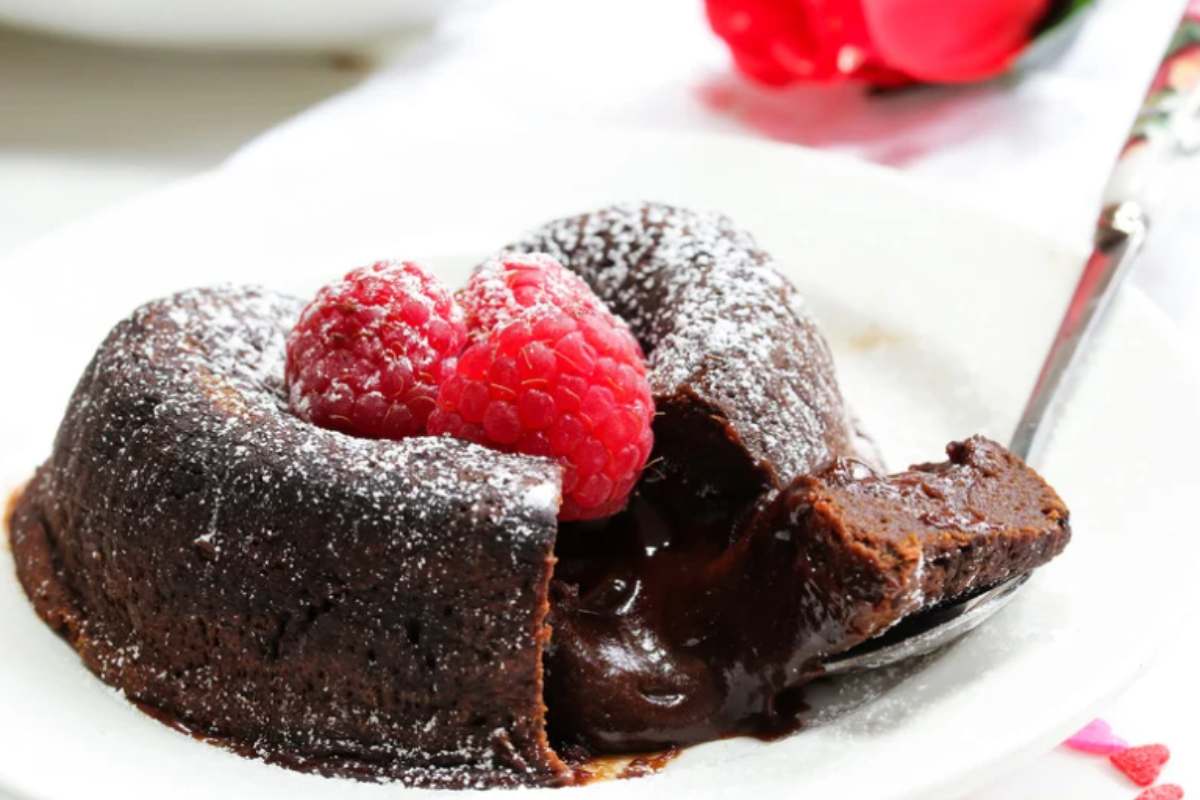 tortino al cioccolato con cuore cremoso