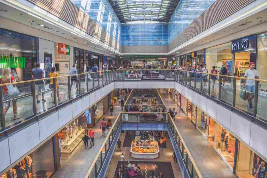 Un centro commerciale
