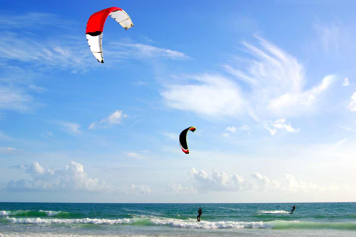 Kitesurf nel mare in Abruzzo