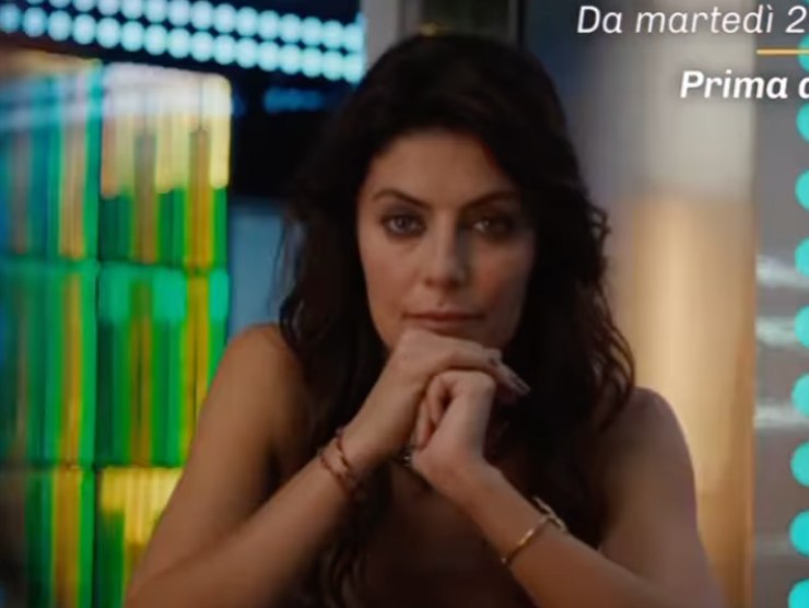 alessandra mastronardi nei panni di daria in doppio gioco