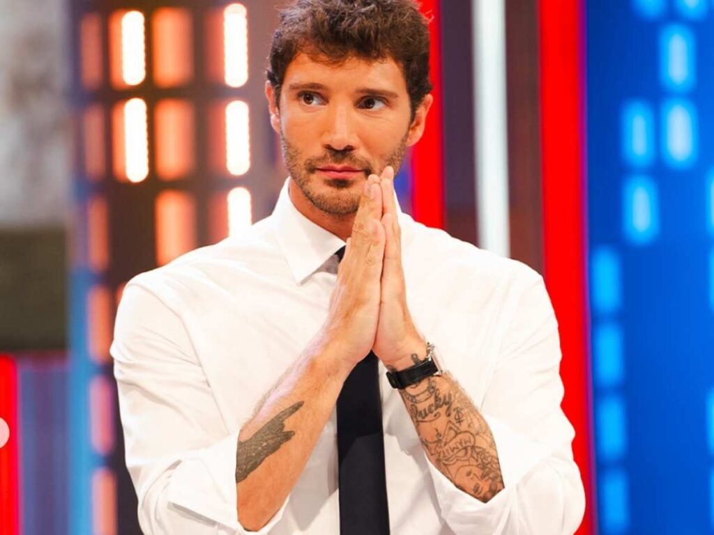 stefano de martino affari tuoi